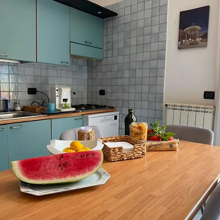 Vip In Piazza * Кастелламмаре-ди-Стабия
